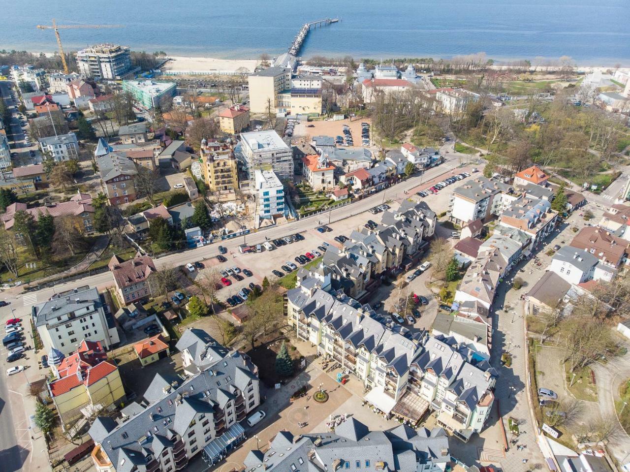 3-Bedroom Apartment Plac Neptuna By Noclegi Renters Miedzyzdroje Luaran gambar