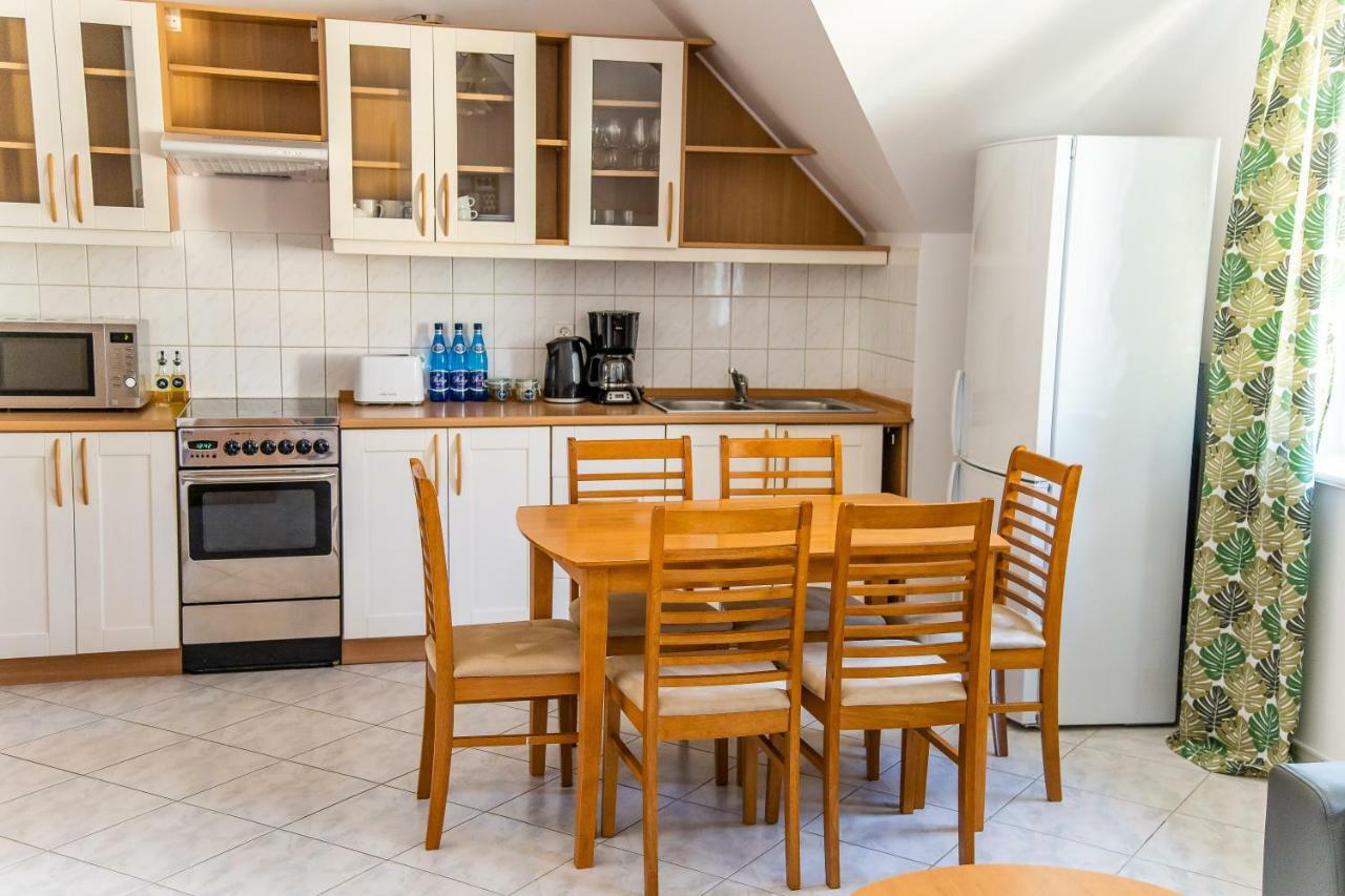 3-Bedroom Apartment Plac Neptuna By Noclegi Renters Miedzyzdroje Luaran gambar