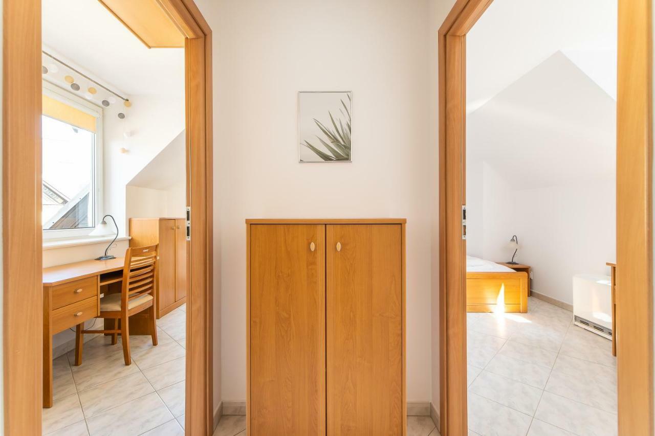 3-Bedroom Apartment Plac Neptuna By Noclegi Renters Miedzyzdroje Luaran gambar