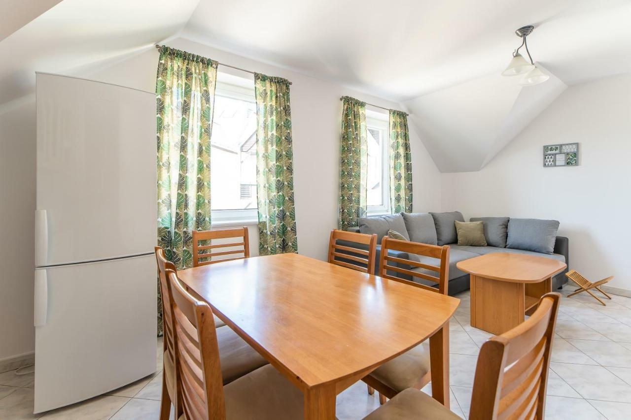 3-Bedroom Apartment Plac Neptuna By Noclegi Renters Miedzyzdroje Luaran gambar