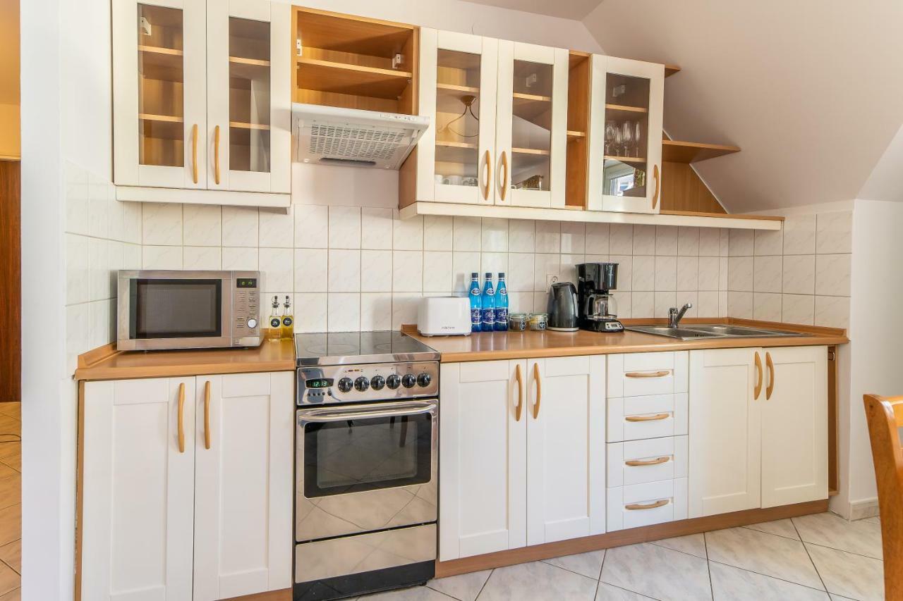 3-Bedroom Apartment Plac Neptuna By Noclegi Renters Miedzyzdroje Luaran gambar